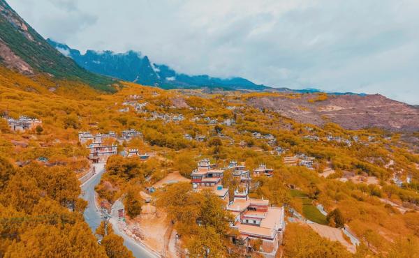 位於丹巴縣的藏族村落,被評為我國最美古村之首,一起來打卡吧 位於丹巴縣的藏族村落,被評為我國最美古村之首,一起來打卡吧