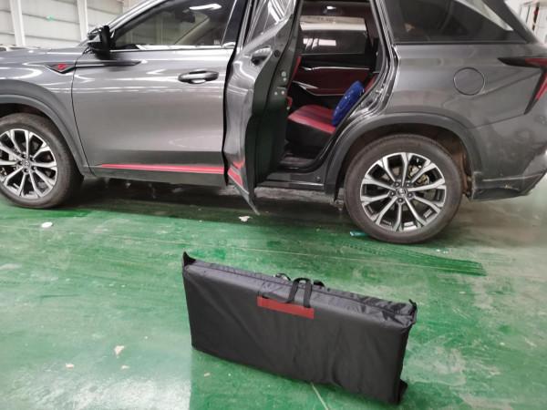 車裡安裝個床 車裡安裝個床