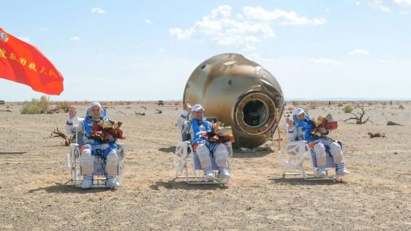 建議收藏 | 神舟十二號返回獨家精彩圖集來了! 建議收藏 | 神舟十二號返回獨家精彩圖集來了!