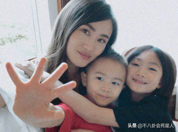 《爸回》8個萌娃顏值差異大：奧莉變成大方臉，嗯哼帥到能當明星