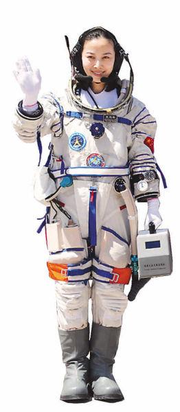 首位女性太空行走者是元帥之女,王亞平可以向她學習什麼? 首位女性太空行走者是元帥之女,王亞平可以向她學習什麼?