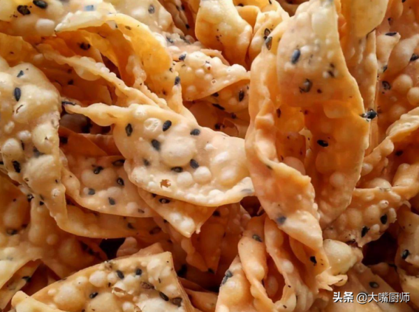 年底了，學做傳統小吃炸麻葉，酥脆鹹香，過年必備小零食，零難度