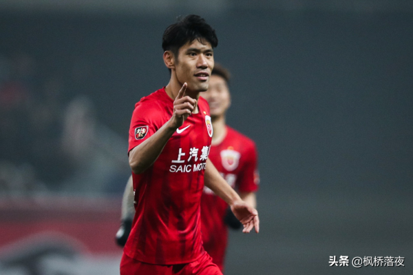 李鐵這下後悔了吧？32歲土炮2場2球1助，成中超豪門最穩進球機器