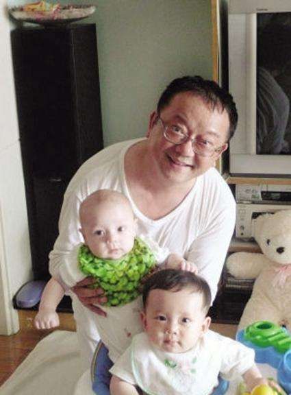 “老來得子”的七位明星，有的樂極生悲，有的成為人生贏家