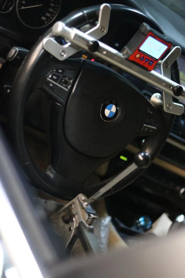 怪獸修車：翻新一輛13年的二手寶馬5系，耗時25天完美復活它