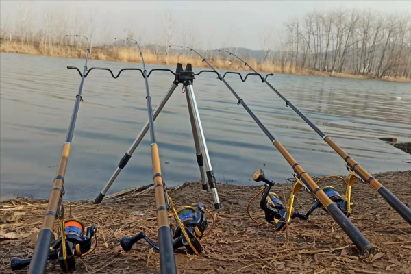 冬季岸筏，串鉤與子線雙鉤哪個更好用？淺談底釣與水層的不同運用