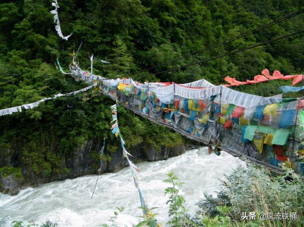 徒步西藏第63天：川藏線曾經最危險路段，通麥、排龍