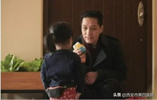 #健康中國行動2030#別被衝動 打散了愛！妻子被凳子誤傷導致眼眶骨骨折