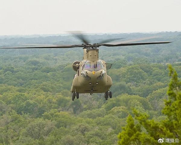 載入完成直升機H-47支奴幹成功測試大功率發動機