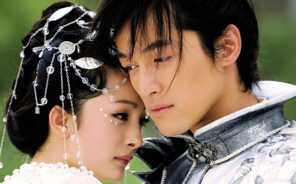 胡歌新劇陣容官宣，唐嫣甘願成女二，“影后”馬伊俐成最大贏家