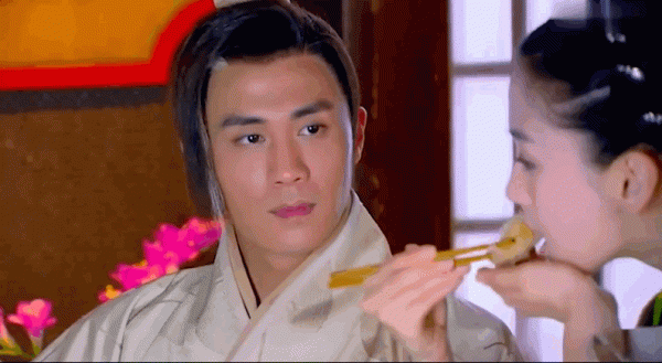 那些風頭蓋過女主的美女配角，各有各的風情，觀眾紛紛被“征服”