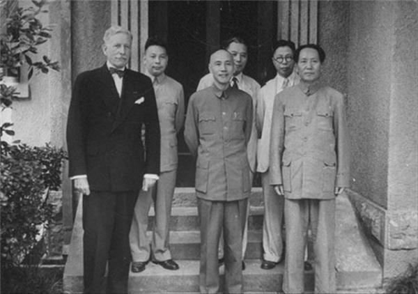 重慶談判期間,擅長暗殺的蔣介石,為何命令特務不準對毛主席動手 重慶談判期間,擅長暗殺的蔣介石,為何命令特務不準對毛主席動手