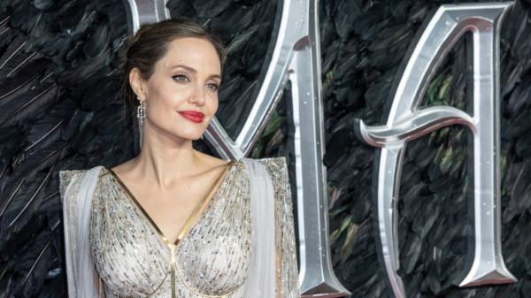 Angelina Jolie 電影《Eternals》海報 Angelina Jolie 電影《Eternals》海報