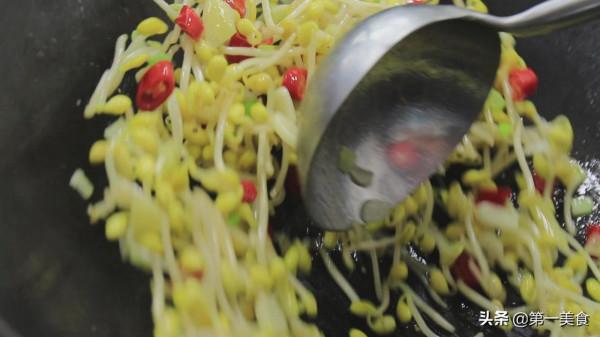 西蘭花炒豆芽怎麼做才好吃,廚師長教你正確做法,清脆爽口又翠綠 西蘭花炒豆芽怎麼做才好吃,廚師長教你正確做法,清脆爽口又翠綠