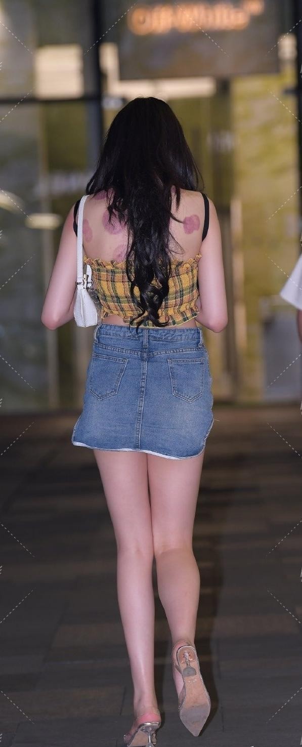 舒適服帖的連衣裙穿搭彰顯年輕人的風采,展現迷人體態,靈活多變 舒適服帖的連衣裙穿搭彰顯年輕人的風采,展現迷人體態,靈活多變