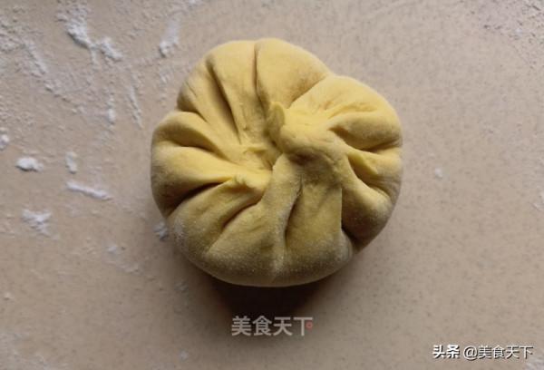 這樣的餡餅你喜歡嗎?皮薄餡多,用料十足!一口下去滿嘴留香 這樣的餡餅你喜歡嗎?皮薄餡多,用料十足!一口下去滿嘴留香