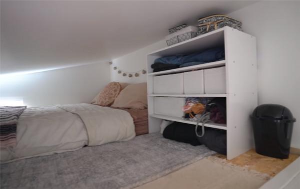 她低價買下10㎡“迷你房”，蝸居日子轉眼已1年，網友：自得其樂