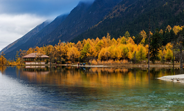 「詩詞鑑賞」十五首野望的詩詞，一起野望，開啟一場深秋的邂逅