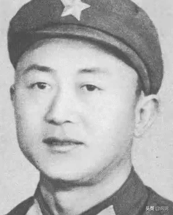 軋過去!解放軍坦克將越軍火炮頂得底朝天,留下著名戰場寫真 軋過去!解放軍坦克將越軍火炮頂得底朝天,留下著名戰場寫真