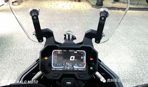 濤哥‘暴力’試駕：隆鑫VOGE無極500DS摩托駕馭感受