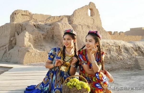 走遍新疆：阿克蘇，感受維吾爾族人墓地的聖潔