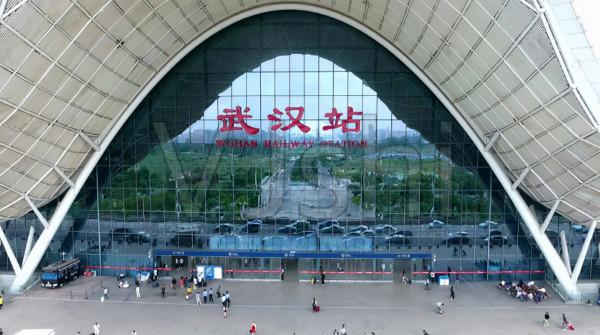 耗資140億歷時3年，曾被評為全球最美建築，如今已成重要交通樞紐