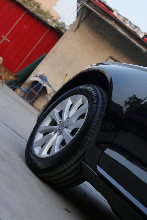 怪獸修車:翻新“車況慘烈”的奧迪A6C7,匠心施工,滿血復活 怪獸修車:翻新“車況慘烈”的奧迪A6C7,匠心施工,滿血復活