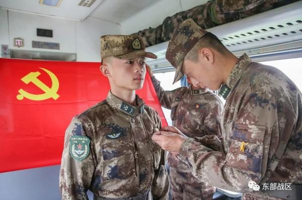 揭秘｜兵哥哥在軍列上如何過國慶節？