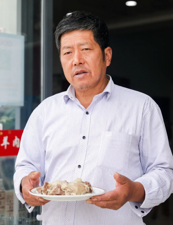 百年非遺技藝唯一傳承人，24年只用木桶燒羊肉