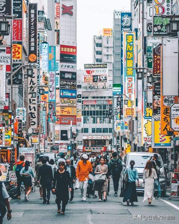 日本的人口比5年前少了178萬 日本的人口比5年前少了178萬