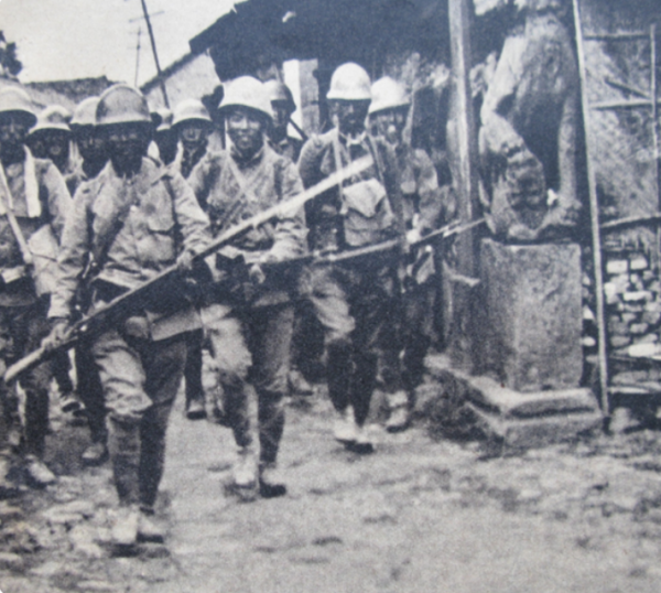 侵華戰爭中，日軍俘虜五百多名女學生，為何吃了燒餅就將其放了？