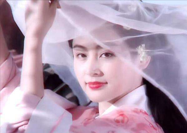 當4位內地大美人，遇到港臺經典女神，顏值差距就出來了