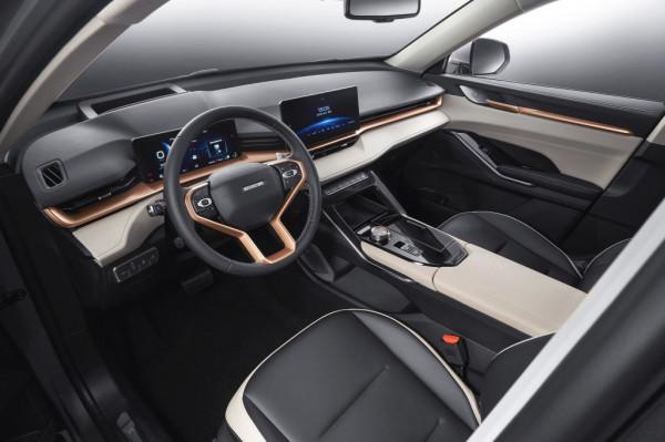 自主品牌“霸榜”的兩款車 到底誰更出色? 自主品牌“霸榜”的兩款車 到底誰更出色?