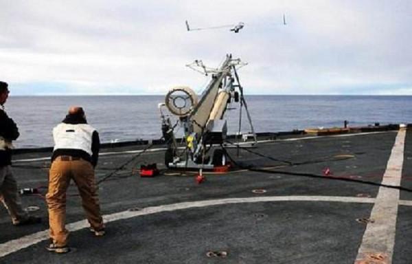 國產艦載垂直起降無人機亮相 055萬噸大驅又添力量倍增器 國產艦載垂直起降無人機亮相 055萬噸大驅又添力量倍增器