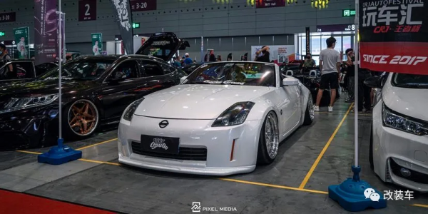 稀有的敞篷日產350Z變身伏地魔,這不是";淑女";是";辣妹"; 稀有的敞篷日產350Z變身伏地魔,這不是";淑女";是";辣妹";