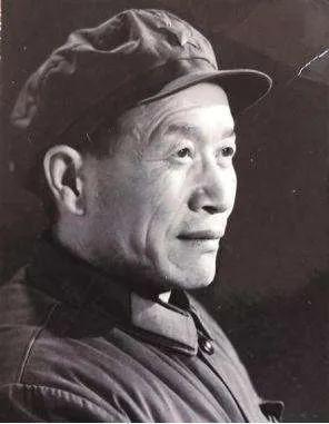 奇襲白虎團的英雄楊育才