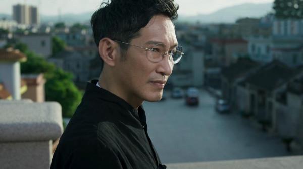 果靜林：早年喪母，中年喪妻，妻子去世後單身12年，沒人能代替她