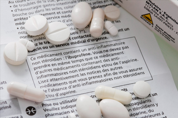 王力宏緋聞涉事者服藥“自殺”，兩粒褪黑素和維生素夠嗎？