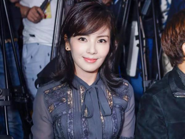 中視協工委換屆眾星齊聚！會長陳寶國紅光滿面，倪萍陳建斌站角落