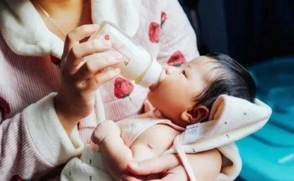 孩子滿口黑牙是怎麼回事？可能是這幾個原因，家長越早知道越好