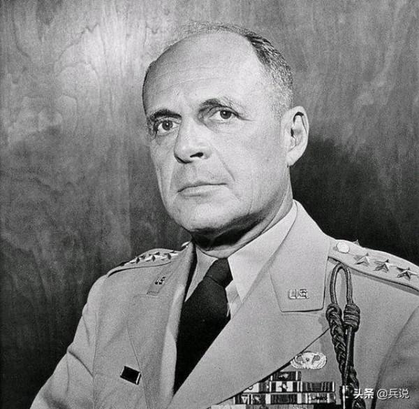 38軍副連長帶隊捕俘，團政委訓斥：你是戴罪立功還是撤職？