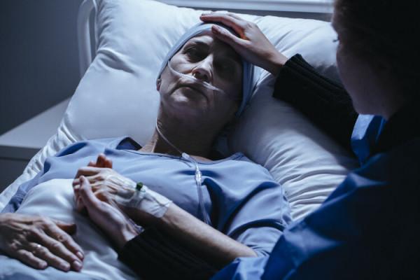 癌症病人可以承受多少次化療？化療後反而死得快？別再被忽悠了
