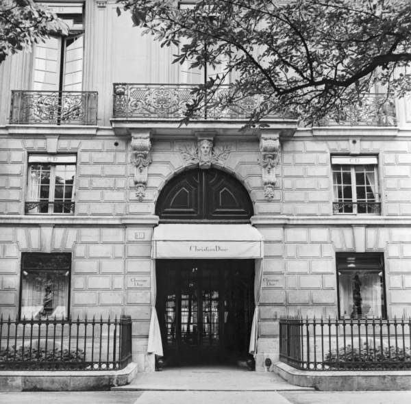 我扒了Chanel、Dior等大牌包包,發現最經典的款式竟然是這幾款 我扒了Chanel、Dior等大牌包包,發現最經典的款式竟然是這幾款