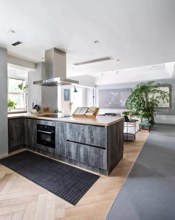 北漂小夫妻的新家火了，140㎡三室兩廳一一打通，入戶就有豪宅範