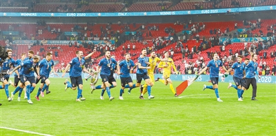 被藍色吹過的夏天