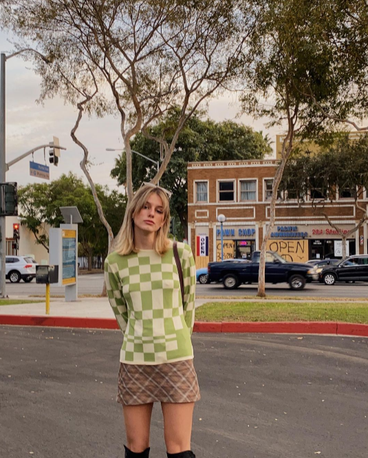 時尚博主Olivia Rouyre舒服自在的穿衣風格 混搭著鬼馬搞怪的復古風