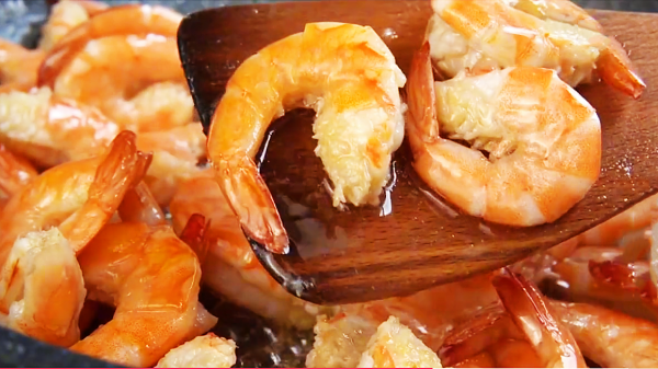 秋冬多給孩子做6道菜,葷素搭配合理,鈣量豐富,常吃個子竄得快 秋冬多給孩子做6道菜,葷素搭配合理,鈣量豐富,常吃個子竄得快