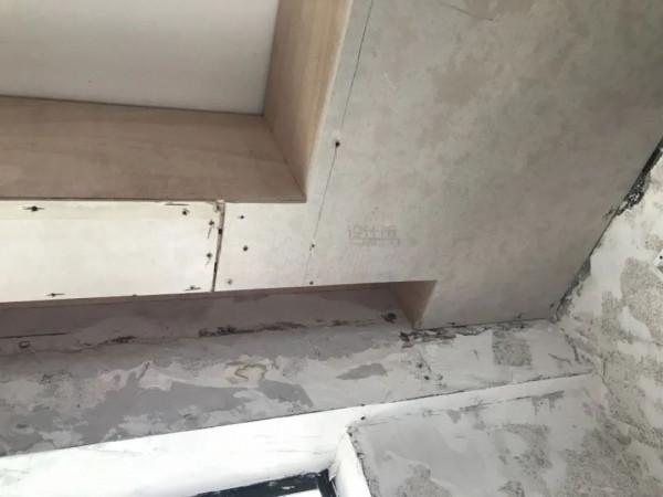 輕鋼龍骨、木龍骨與鋁扣板,吊頂用哪種做好? 輕鋼龍骨、木龍骨與鋁扣板,吊頂用哪種做好?