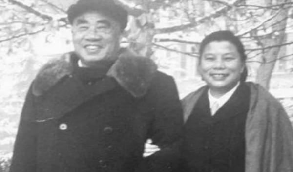 76年朱德逝世之後，康克清前去探望葉劍英：我來轉述朱老總的遺言