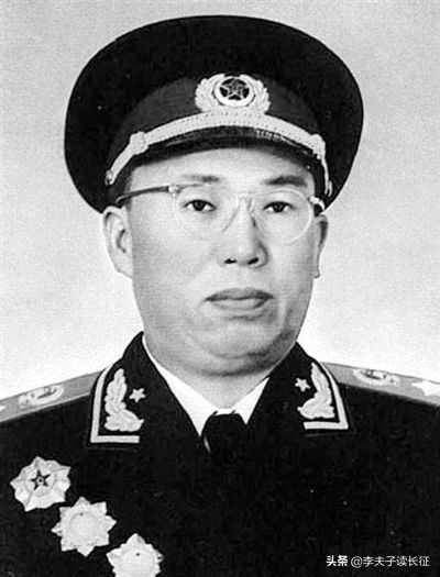 毛主席對十位開國元帥的生動點評和考語,眼光獨到,讚譽也很特別 毛主席對十位開國元帥的生動點評和考語,眼光獨到,讚譽也很特別